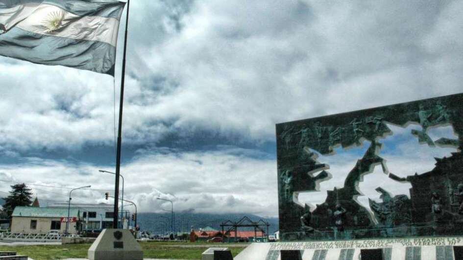 Justo Homenaje a los caídos en Malvinas