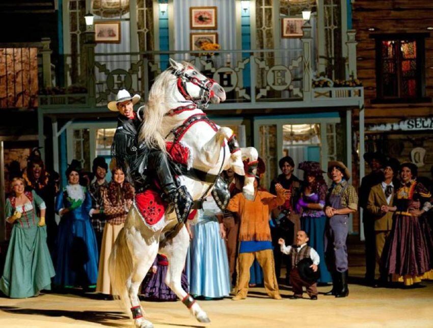 
El parque temático Beto Carrero World sorprende con sus shows. Aquí, “El sueño del cowboy”.
