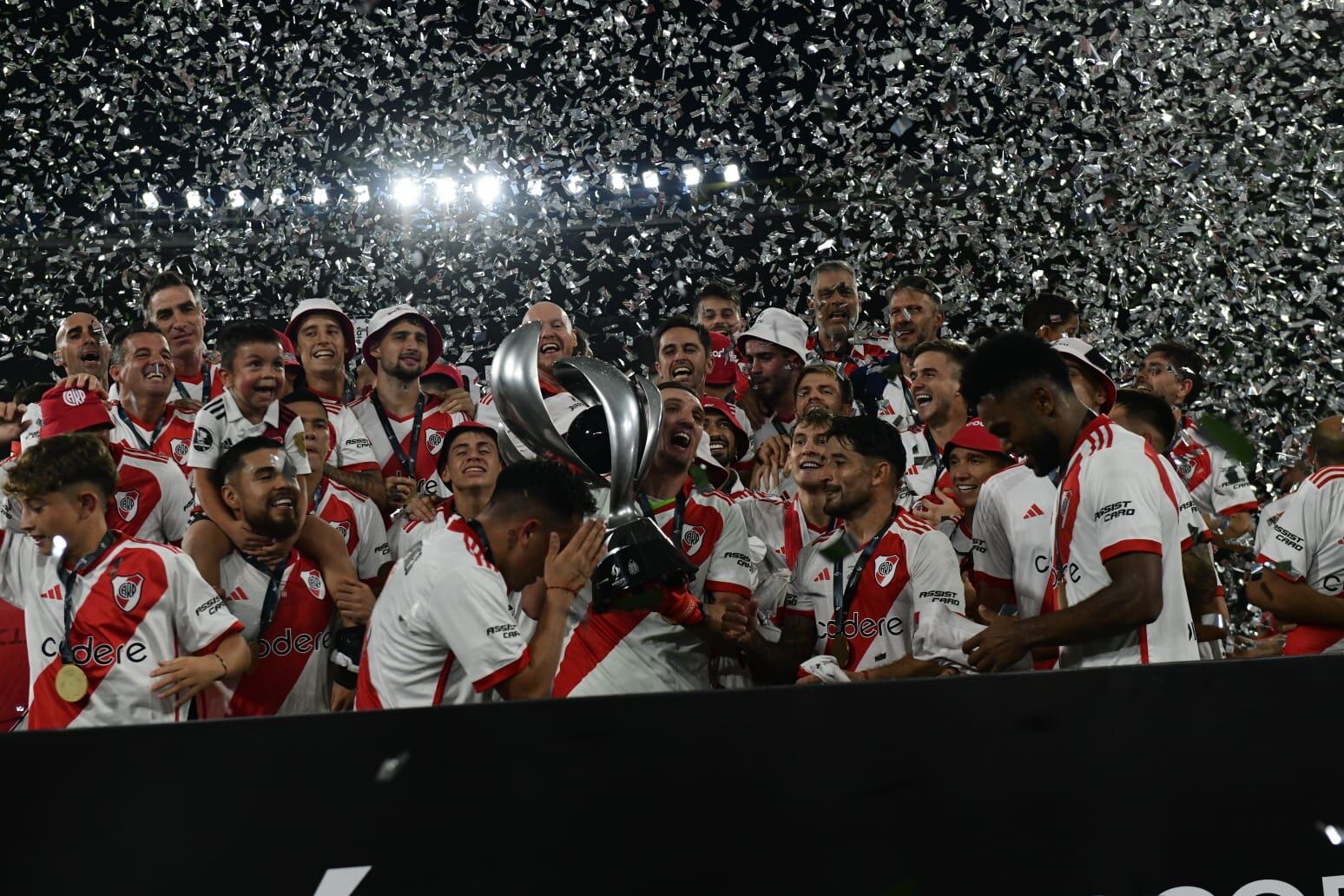 River superó a Estudiantes en Córdoba y ganó la Supercopa. (La Voz)