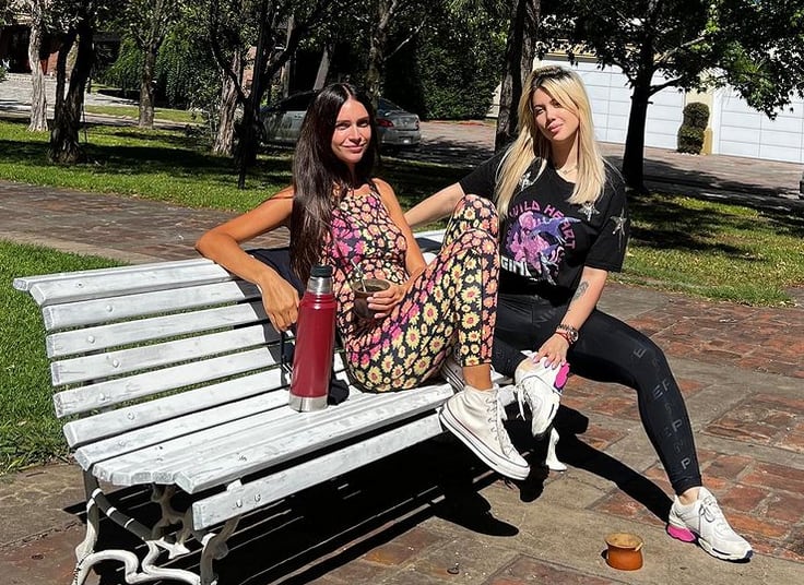 Wanda  y Zaira Nara, juntas, en Argentina.