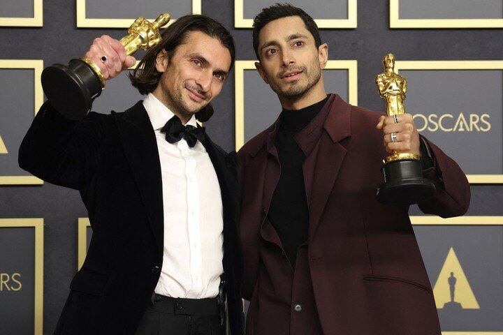 Aneil Karia y Riz Ahmed.