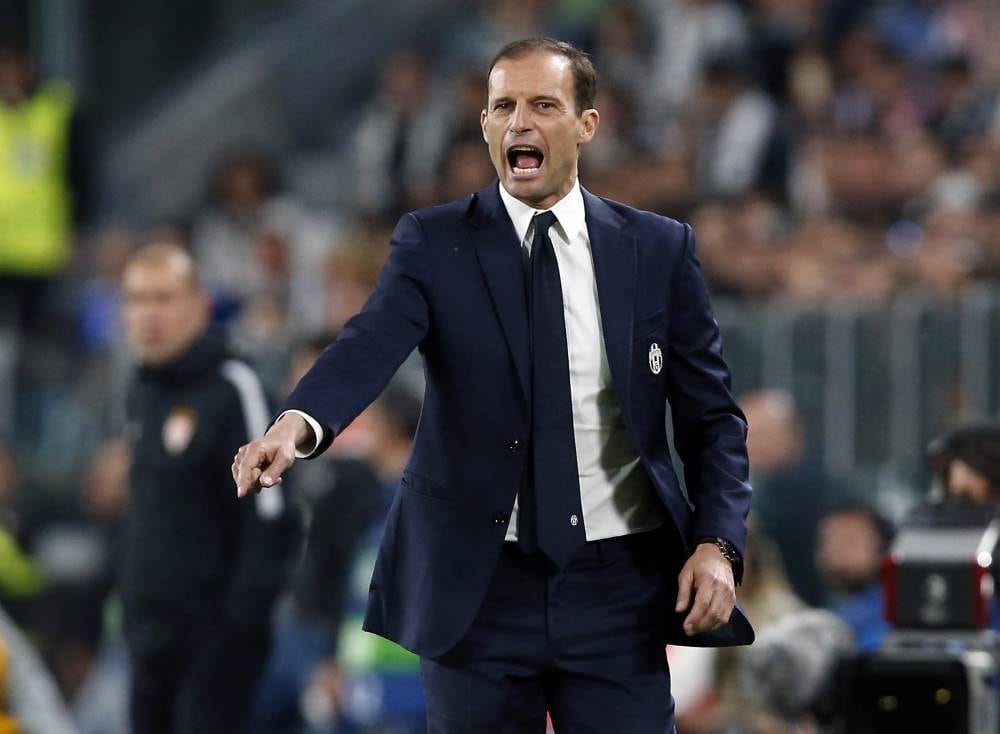 Allegri no anda con vueltas y tiene los 11