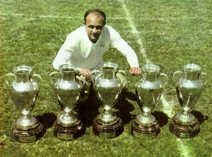 Di Stéfano, uno de los mejores jugadores del siglo XX