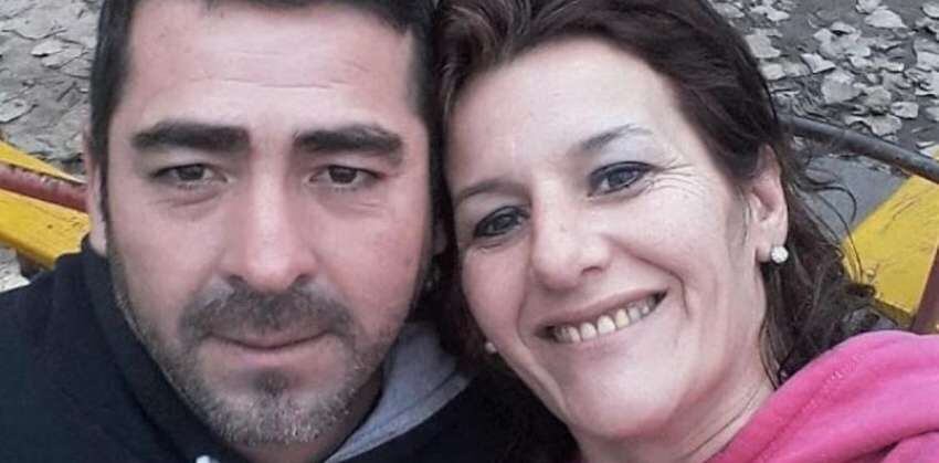 
Elías Chávez (40), la víctima fatal, junto a su esposa.
