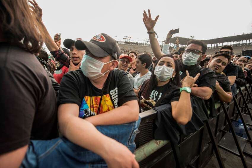 
Barbijos. El aliado para estar protegido sin perderse el festival. | AFP
   