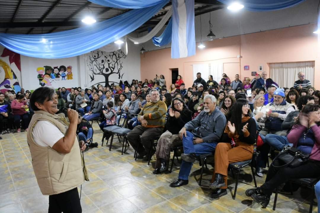 Nélida Rojas presentó su precandidatura a diputada provincial por La Base.