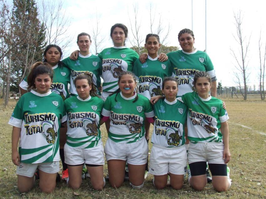 
    Maristas de San Rafael entrenan martes y jueves a las 21, en mayores y juveniles, detrás del anfiteatro. Y los sábado a las 15 en e Campo Maristas.
   