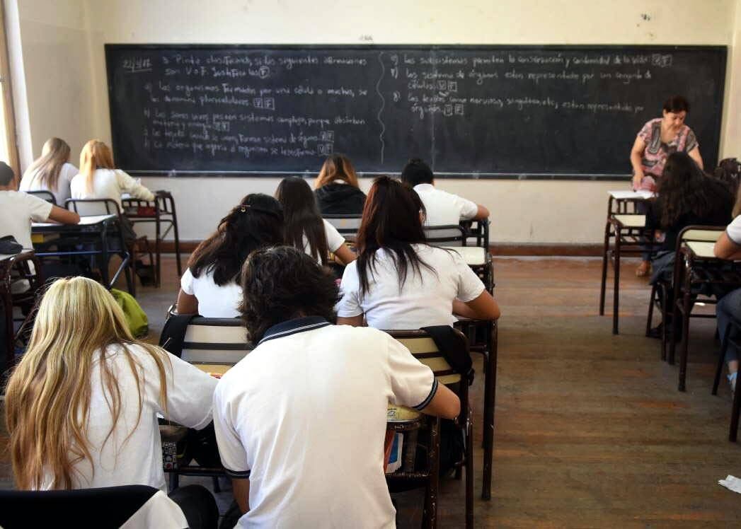 Quieren terminar con la repitencia en la secundaria. Foto: Orlando Pelichotti 