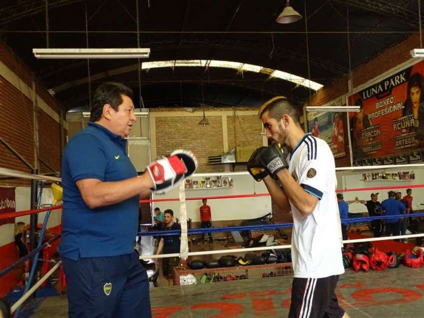 
    El venezolano Luis "Colibrí" Guerrero con récord de 6-2-1; 5 nocaut, se presentará por primera vez en Mendoza. / LOS ANDES.
   