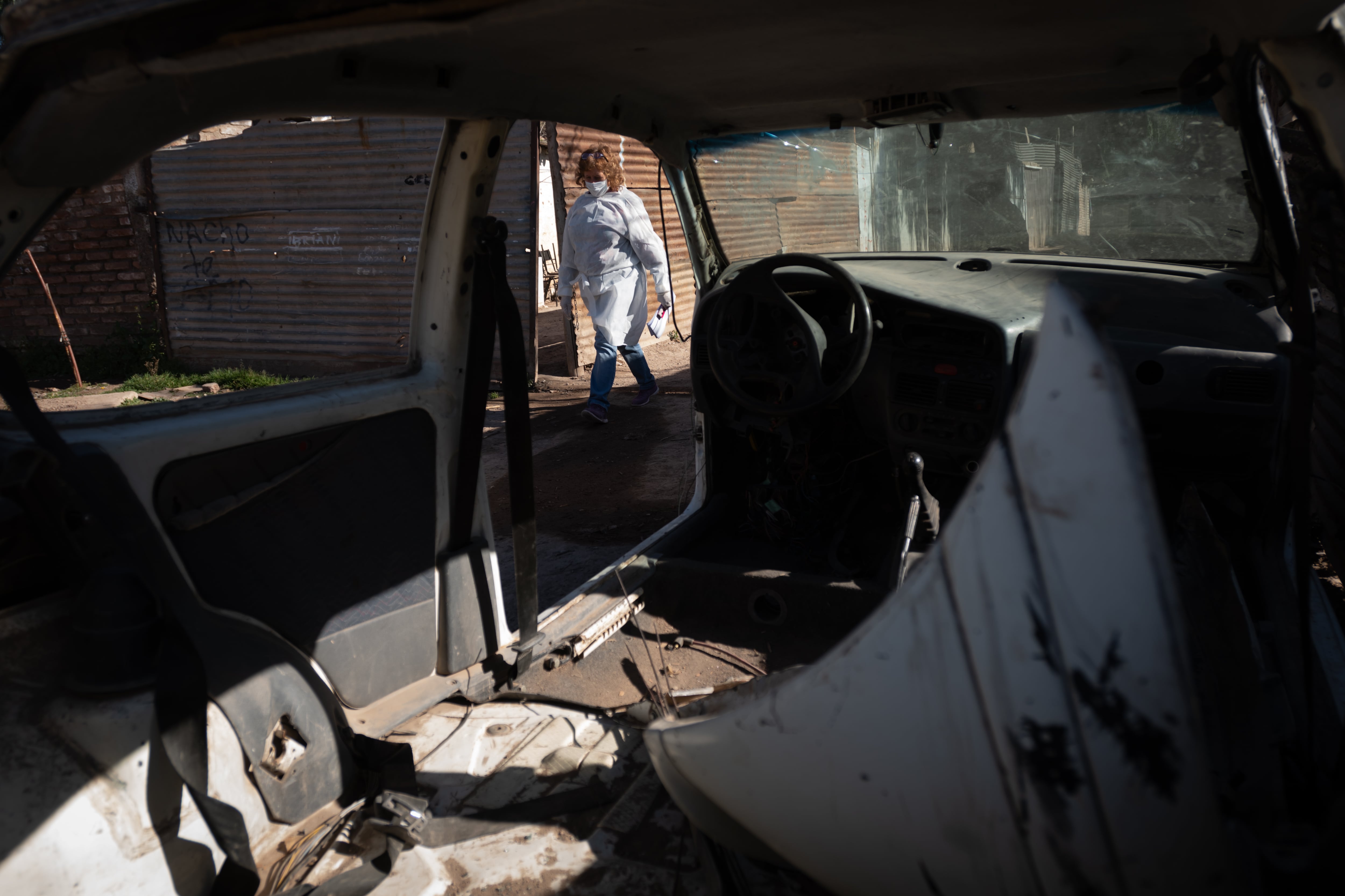 Por el aumento de casos positivos, son cada vez más intensos los operativos sanitarios en los barrios del Gran Mendoza.