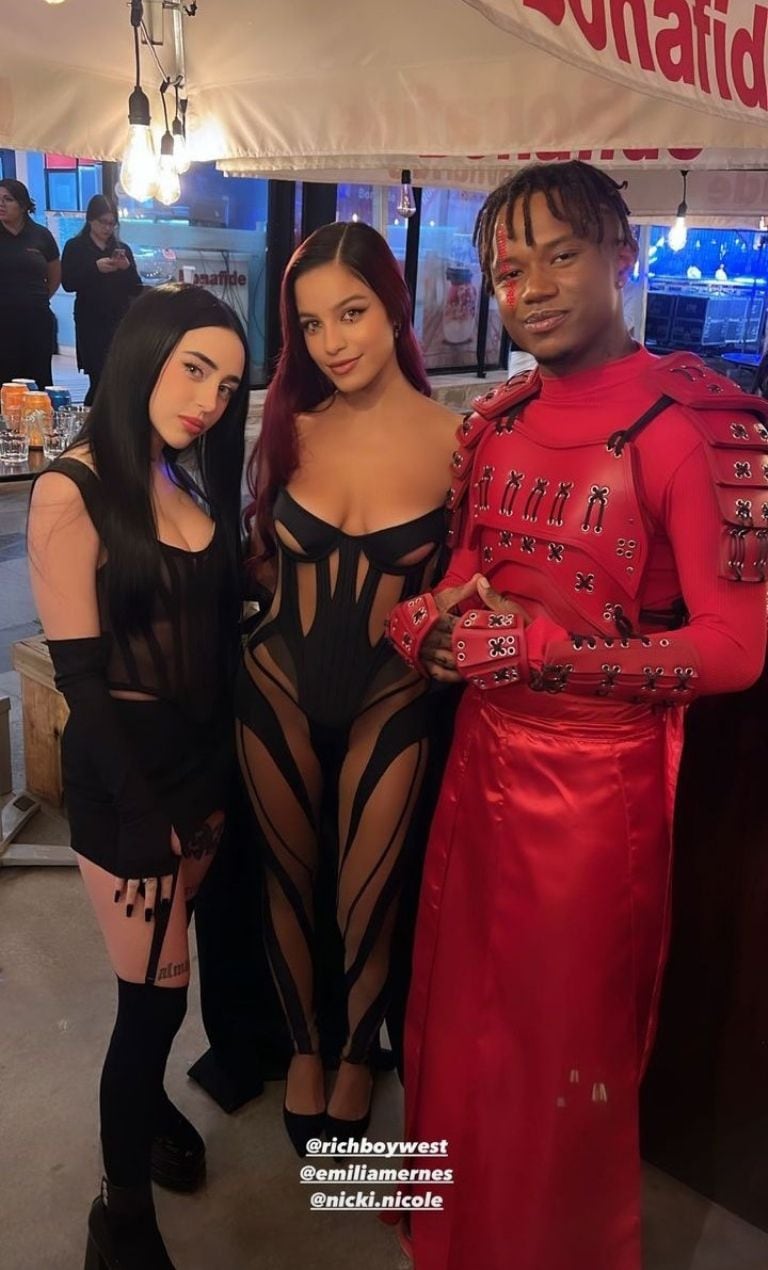 Nicki Nicole y Emilia Mernes en Viña 2023