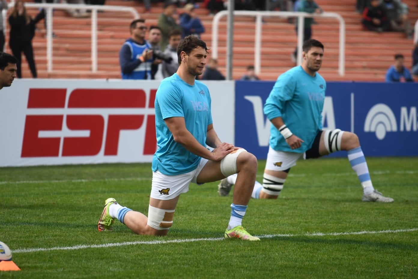 Cada jugador de Los Pumas, recibió una ovación de los más de 40 mil mendocinos que coparon el estadio. / José Gutiérrez (Los Andes)