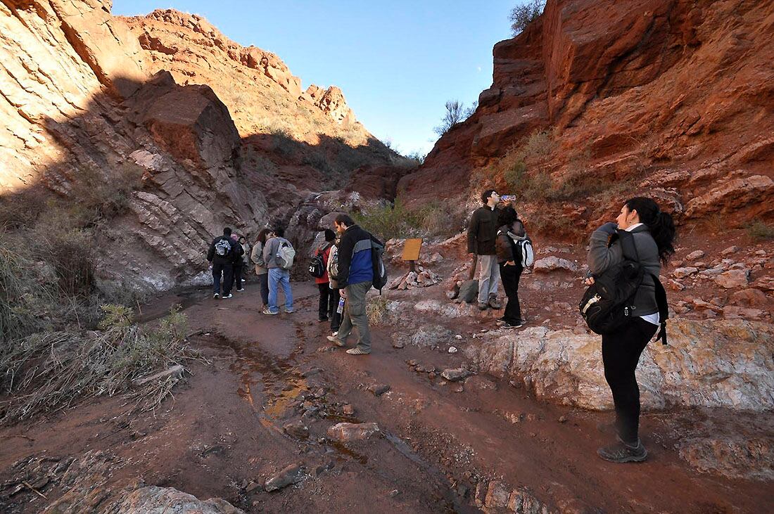 Las riquezas geológicas son uno de los atractivos de Divisadero Largo.