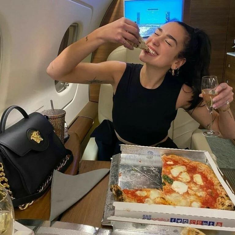 Dua Lipa tiene debilidad por una comida en particular y no es nada sofisticada