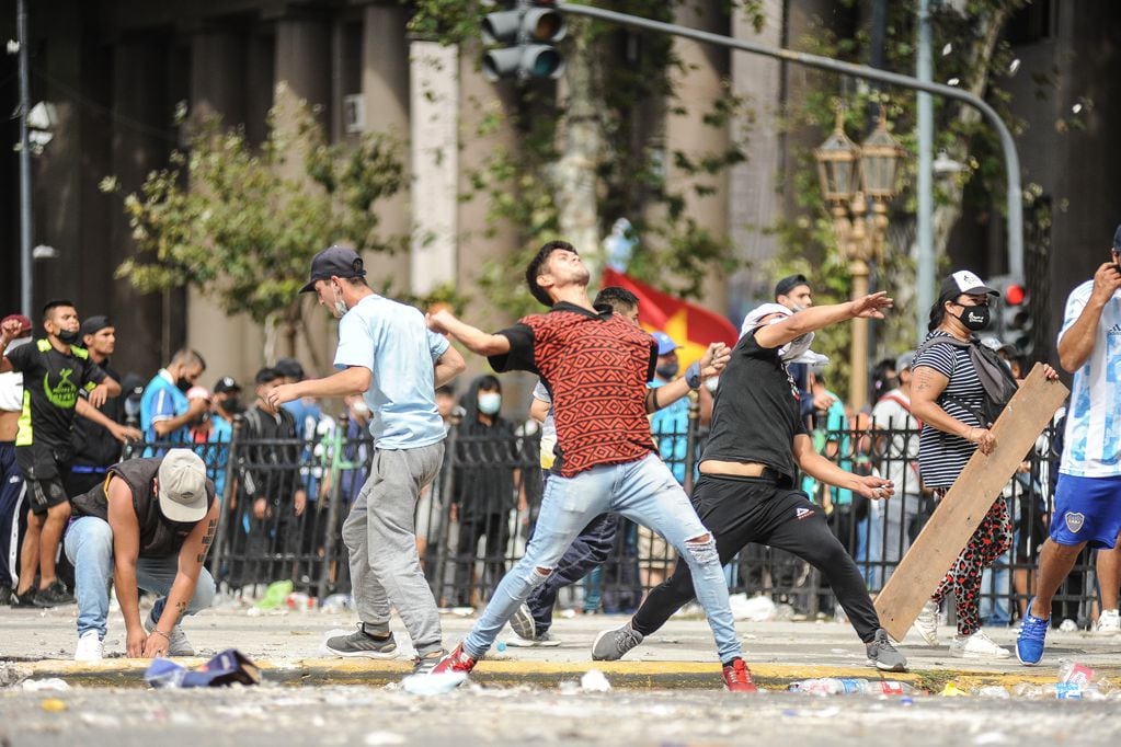 Incidentes en el Congreso durante la sesión en Diputados por el acuerdo con el FMI. (Foto: Federico López Claro)