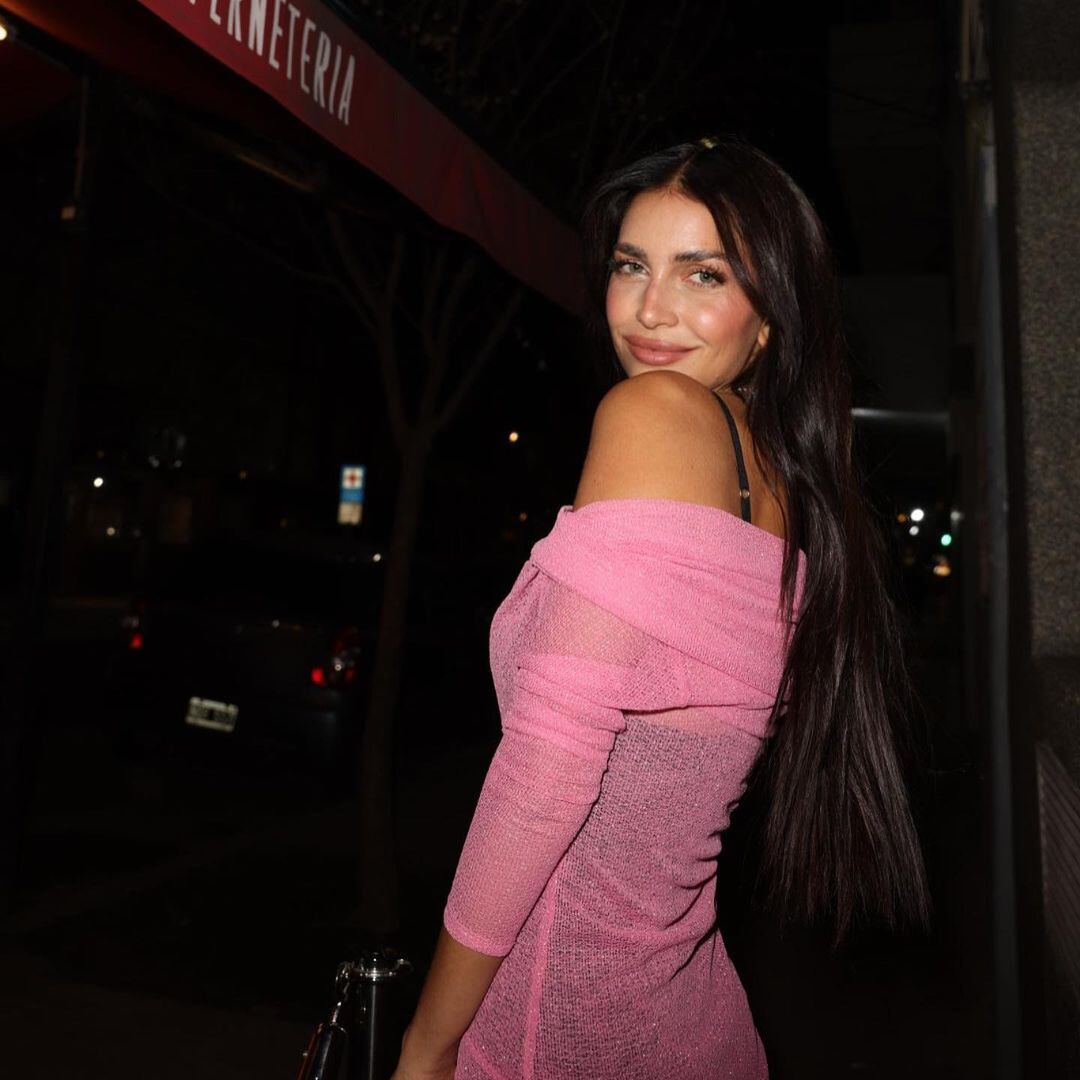 Zaira Nara hecha una Barbie con un vestido de transparencias.