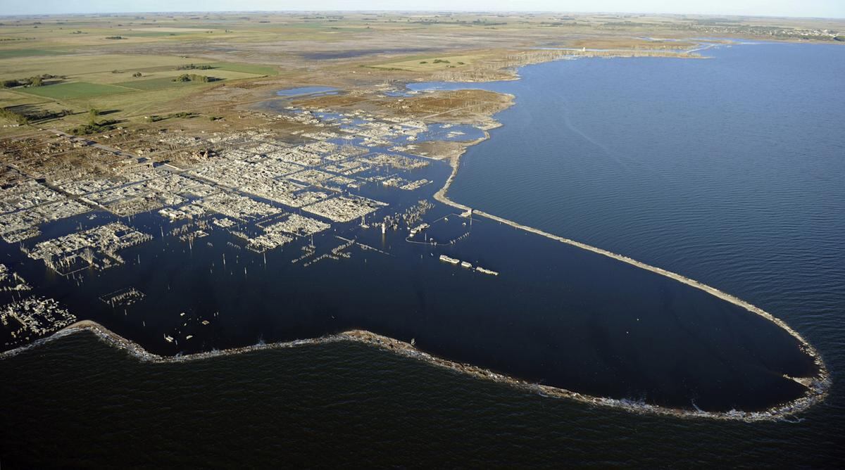 Las imágenes de la Villa Epecuén, un pueblo que quedó sumergido bajo el agua