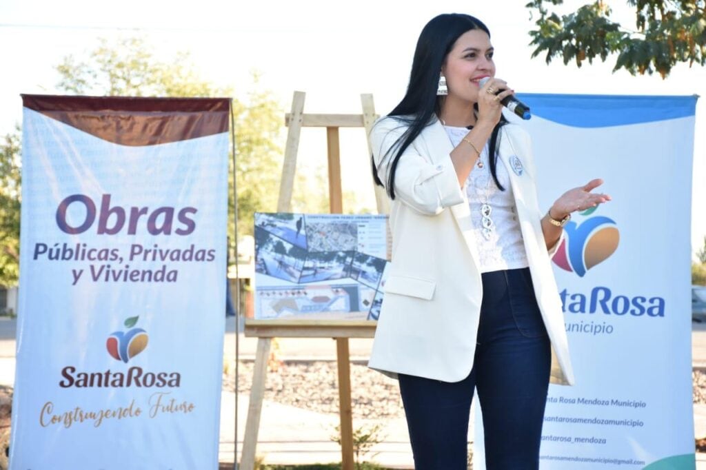 La intendenta de Santa Rosa, Flor Destéfanis cobra un porcentaje del sueldo Suárez, pero es bajo en comparación a otros. 