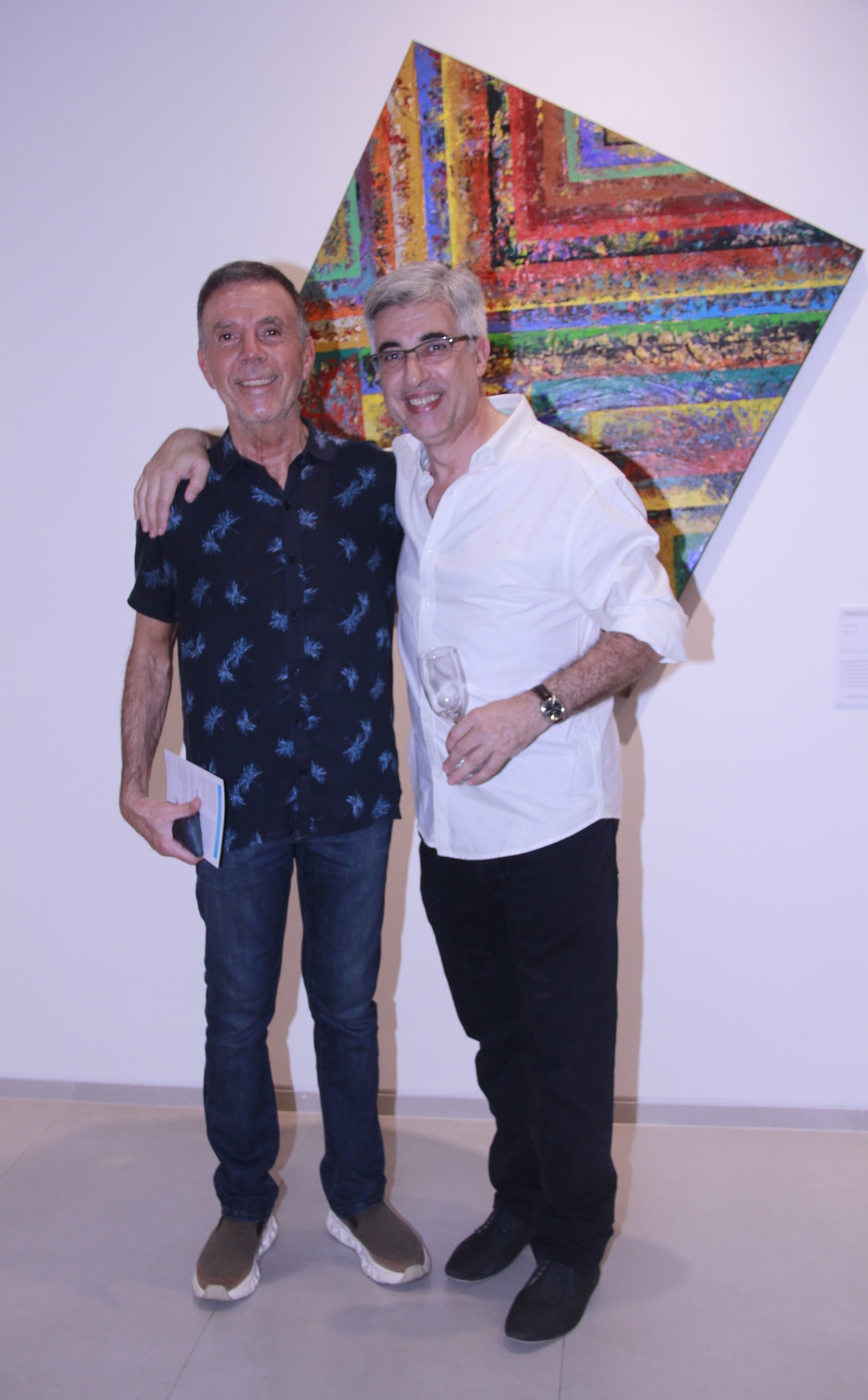 Diego Perez Colman, CEO de Hipercerámico junto a Juan Manuel Oqui Campoy, expositor.