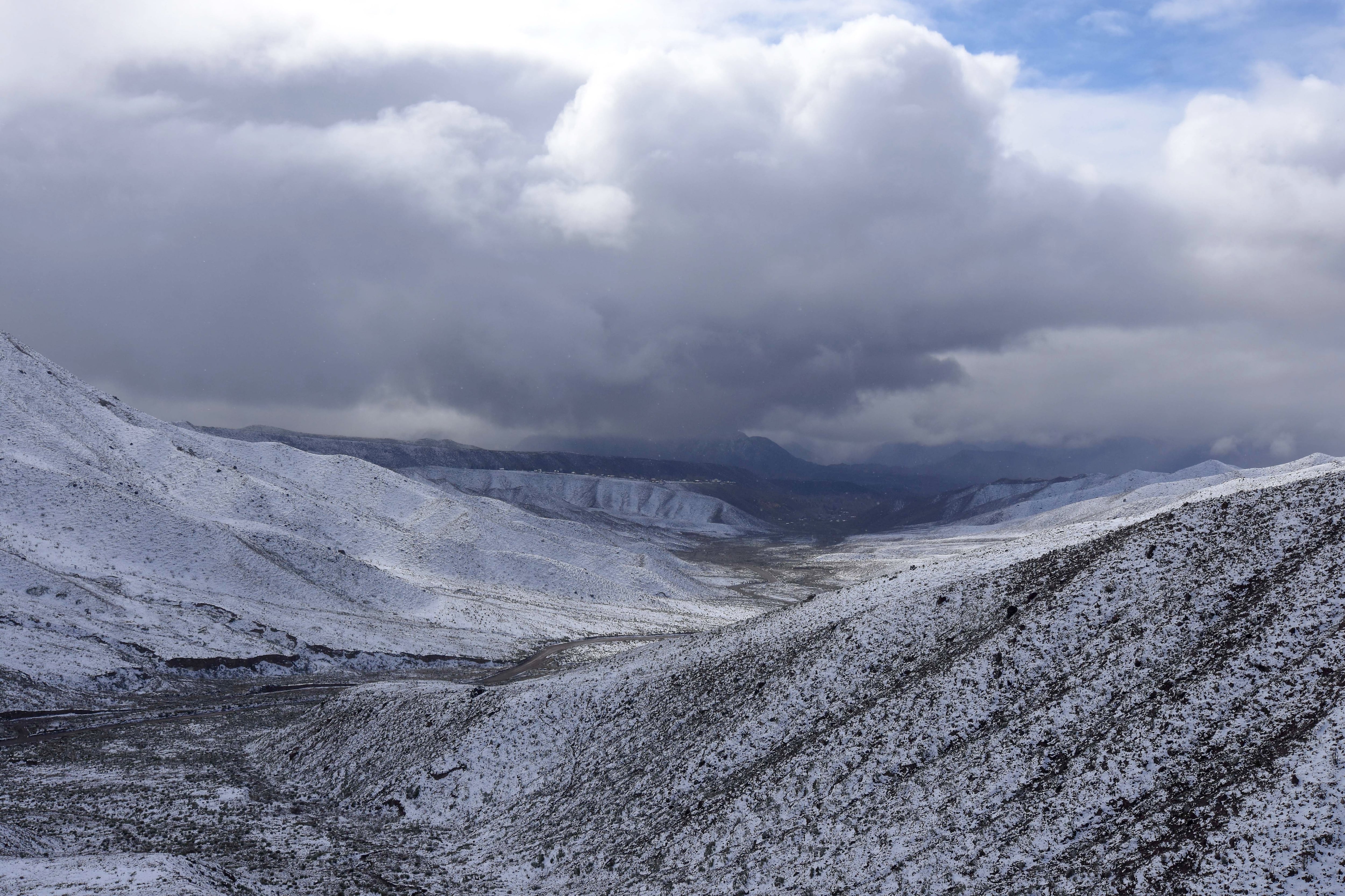 Potrerillos se pintó de blanco con la ultima nevada