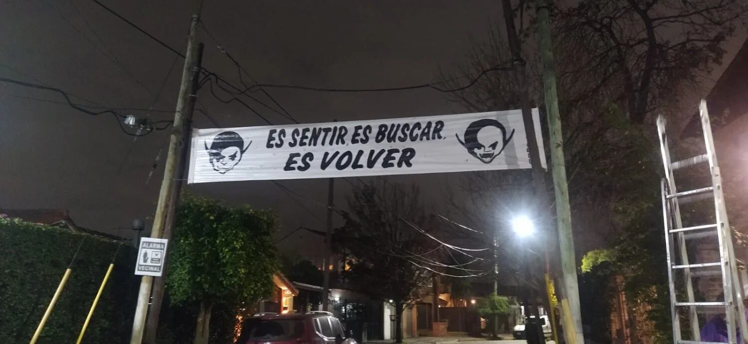 ¿Vuelven Los Piojos? Dos pasacalles generaron furor