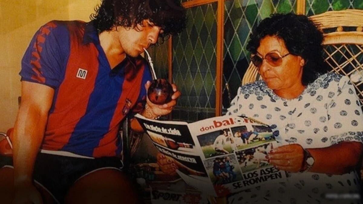 Diego Maradona y Doña Tota