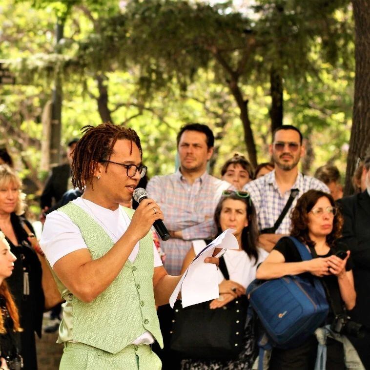 Emanuel Ntaka, el exintegrante del grupo Mambrú. Gentileza Instagram.