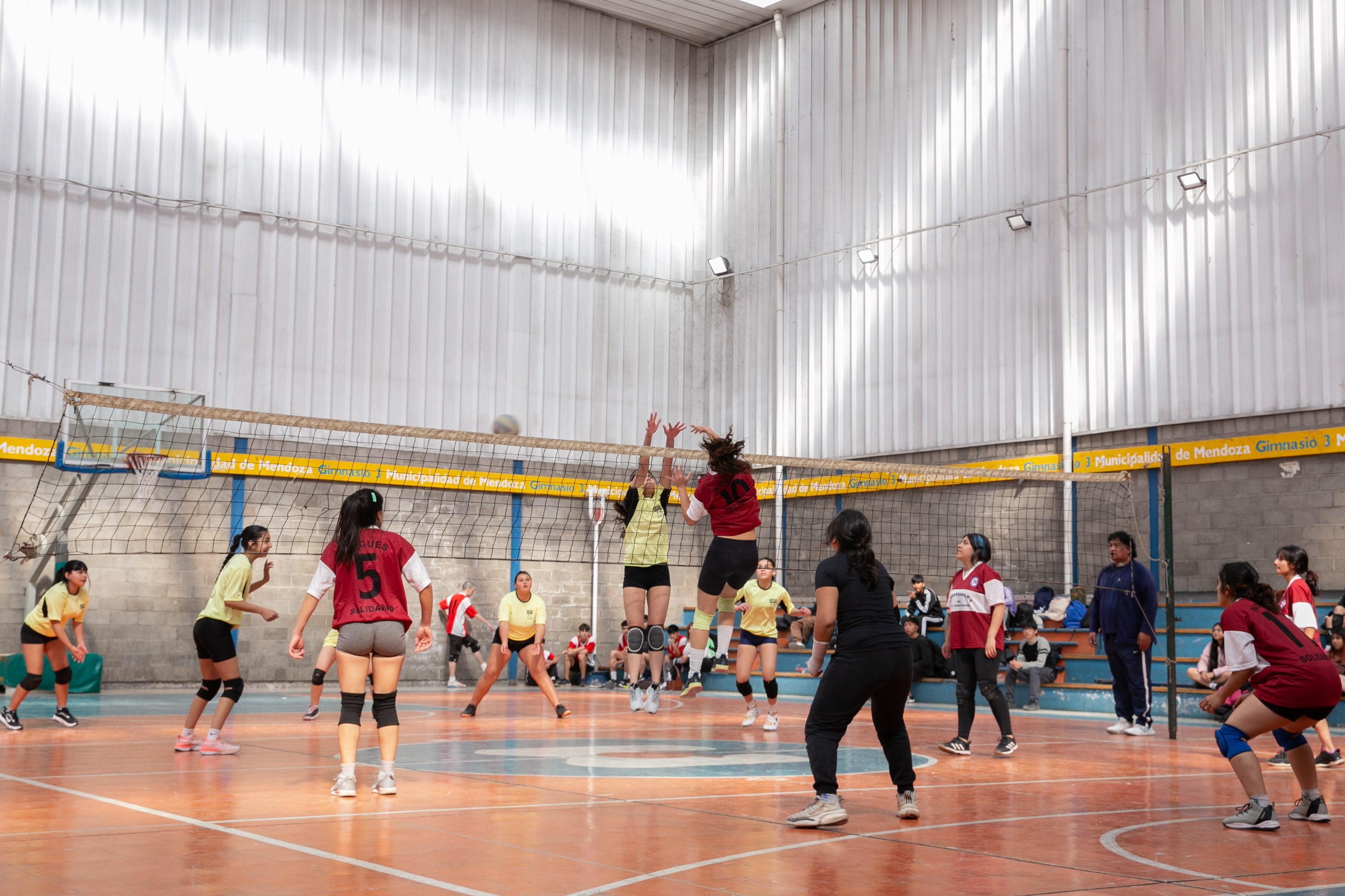 Los Intercolegiales tuvieron un gran cierre en el Gimnasio N°3