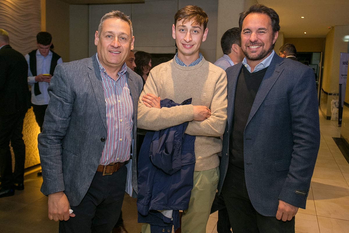 Gustavo y Santiago Lombardi, junto a Facundo Gauna, de Hipercerámico