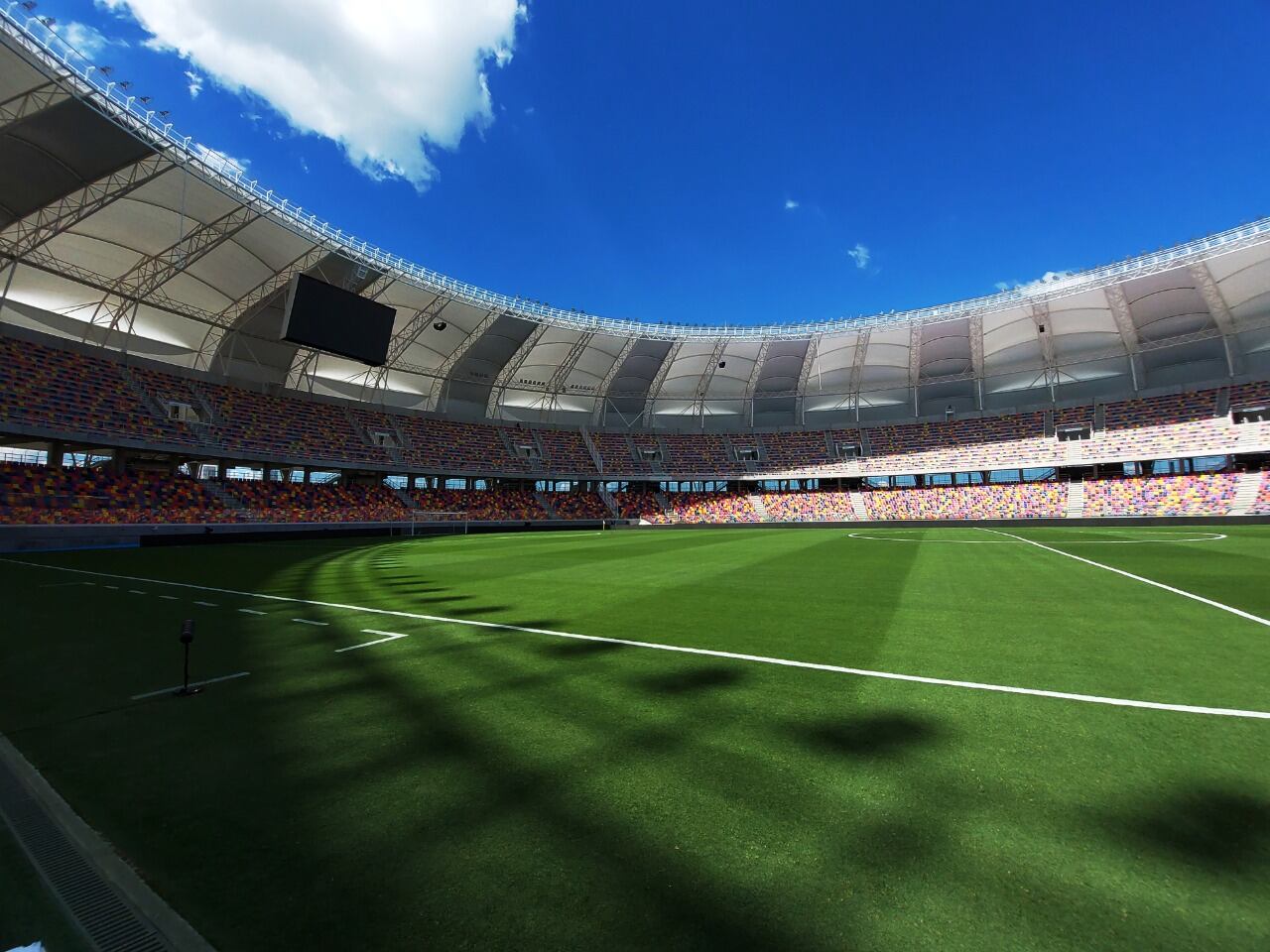 Estadio Único Madre de Ciudades de Santiago del Estero. Majestuoso. / Clarín.