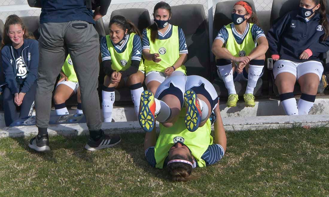 Independiente Rivadavia vs. Gimnasia y Esgrima de Mendoza en el estadio Víctor Legrotaglie, Foto: Orlando Pelichotti / Los Andes