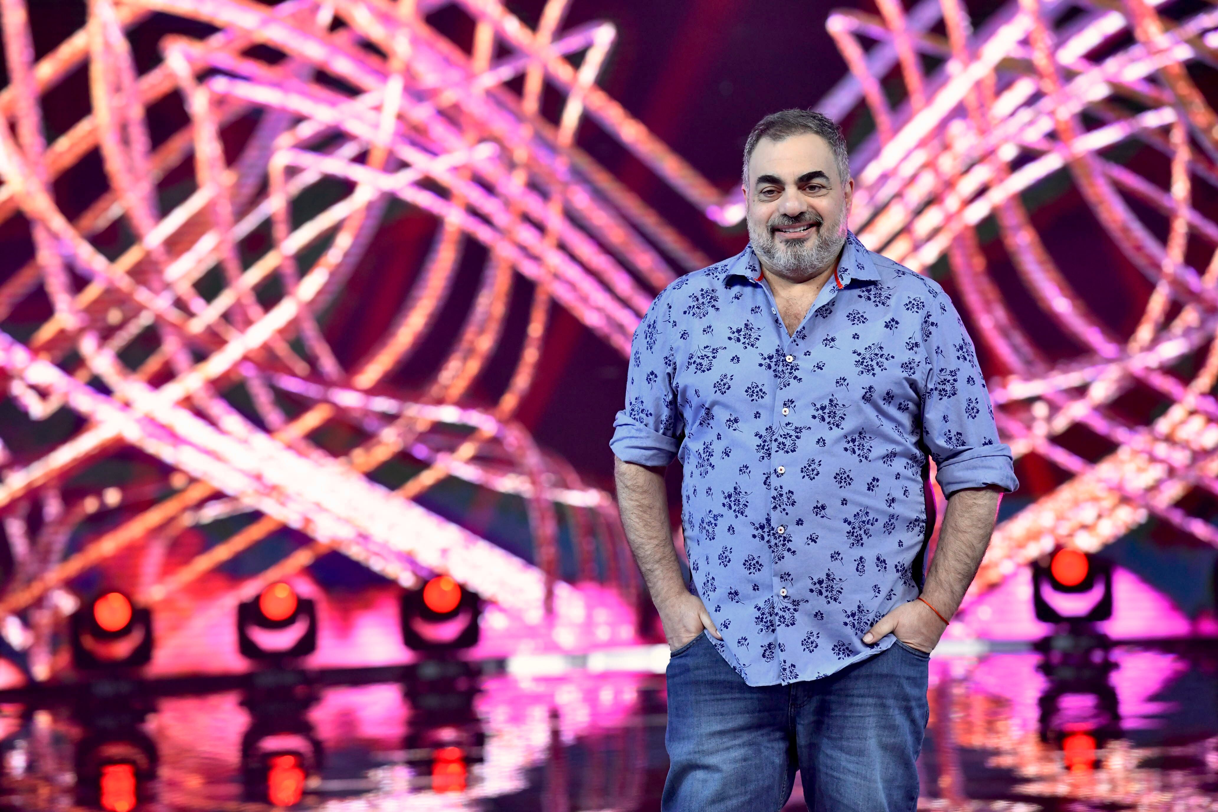 Roberto Moldavsky en la presentación de "¿Quién es la máscara?" en los estudios de Telefe.