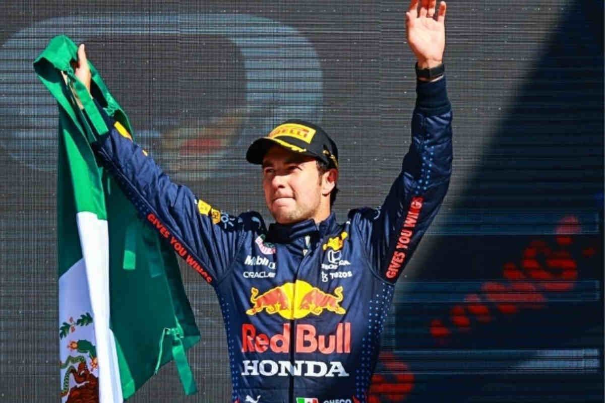 Checo Pérez volvió a la segunda posición