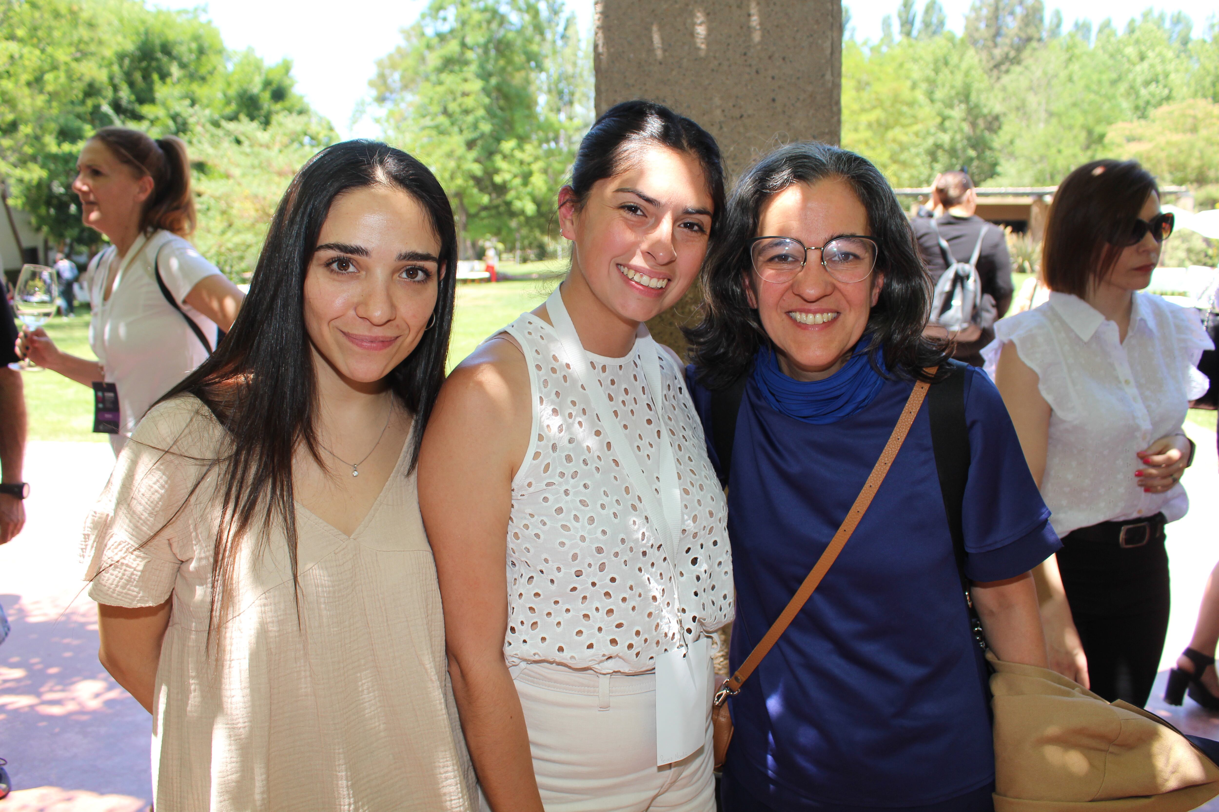 Antonella Lémoli, Noelia Pérez y María Barrutia.