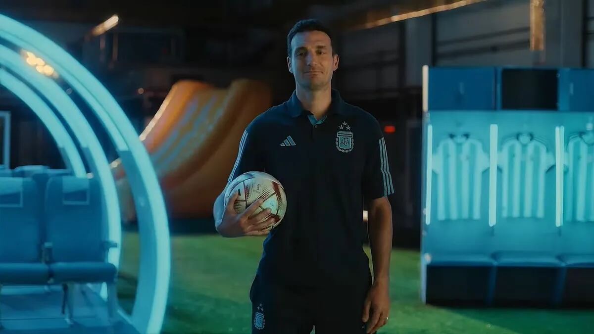 Lionel Scaloni protagonista del spot de seguridad de Aerolíneas Argentina.