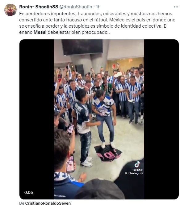 Comentarios sobre la pisada de la camiseta de Messi.