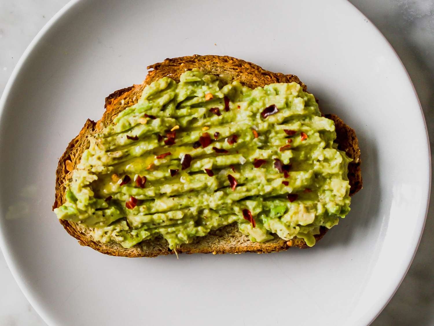 Cómo hacer Avocado Toast en el Día Internacional de la Palta