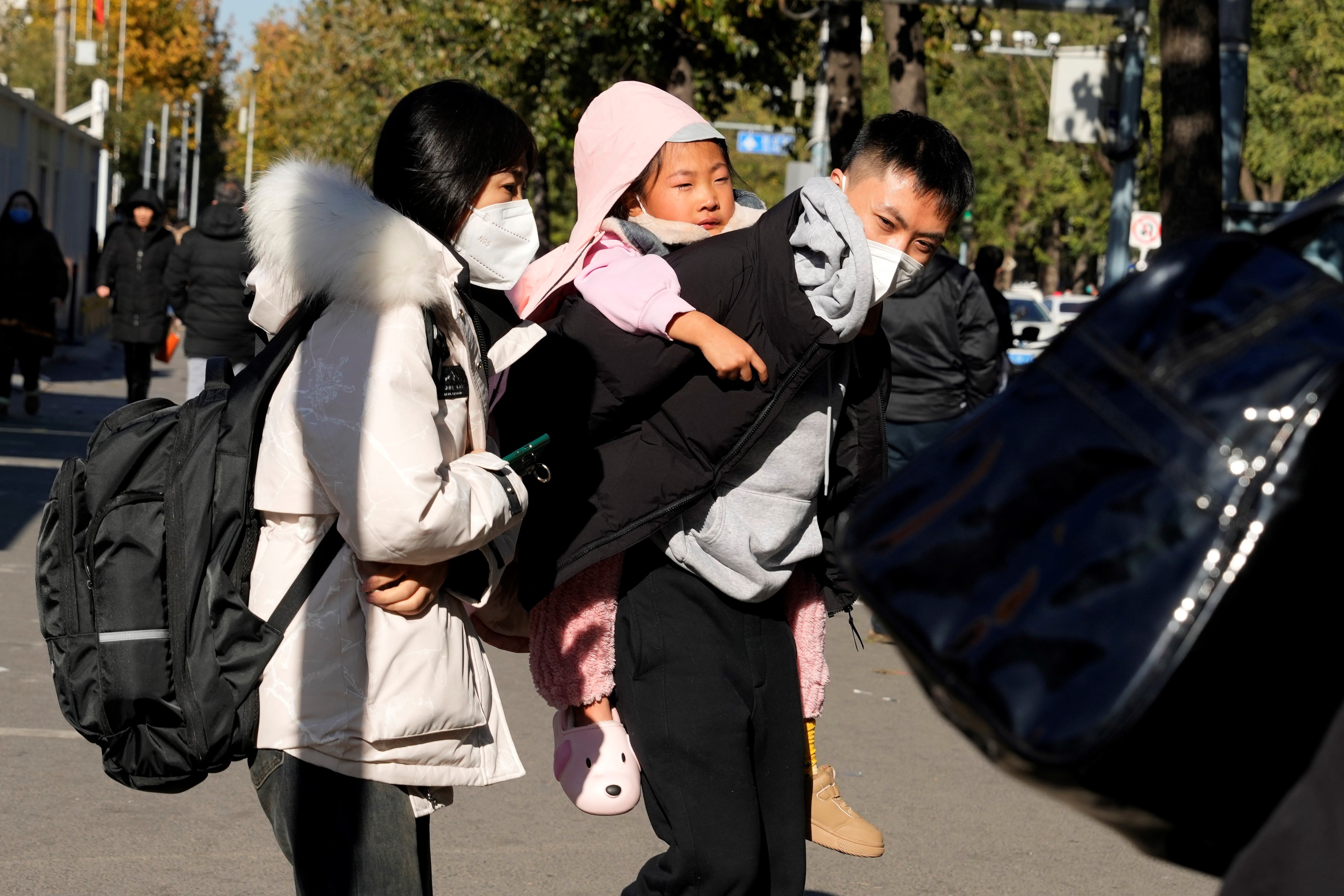 En noviembre, un brote de neumonía en China, especialmente entre niños, alertó a las autoridades. Fotos de AP