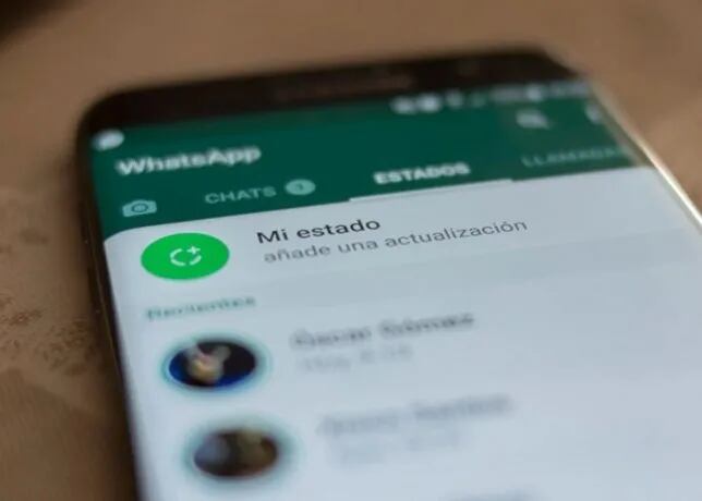 Este es el truco para desaparecer los estados de WhatsApp. (Instagram).