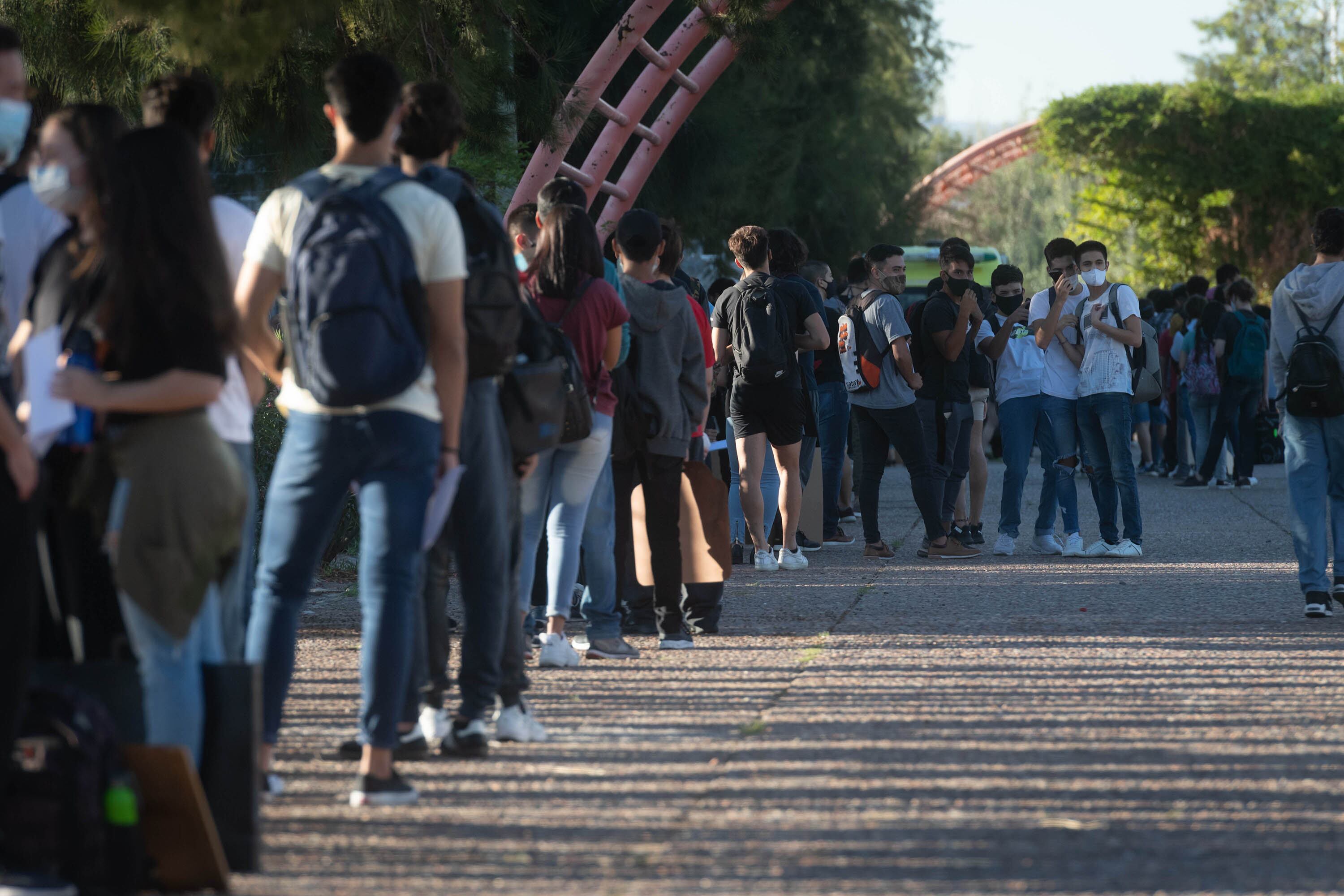 Largas filas se vieron en el ingreso al estadio.