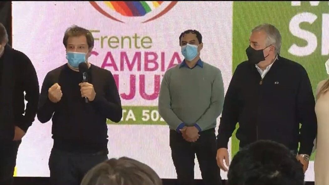 Facundo Manes acompañó al gobernador Gerardo Morales en los festejos por la victoria electoral de Cambia Jujuy.