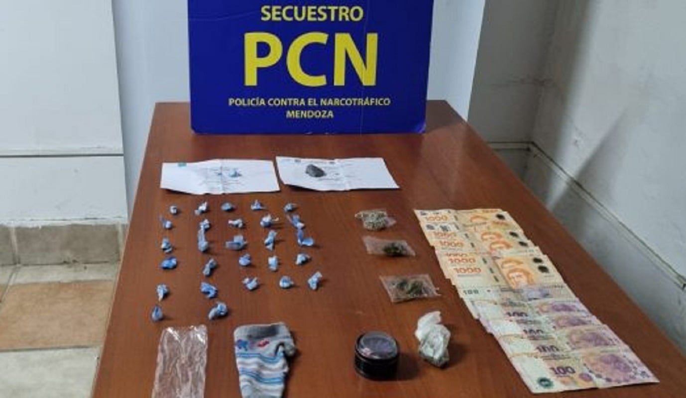 Desbarataron una barbería que era la fachada de un “kiosquito” de droga en San Martín (Prensa Ministerio de Seguridad y Justicia)