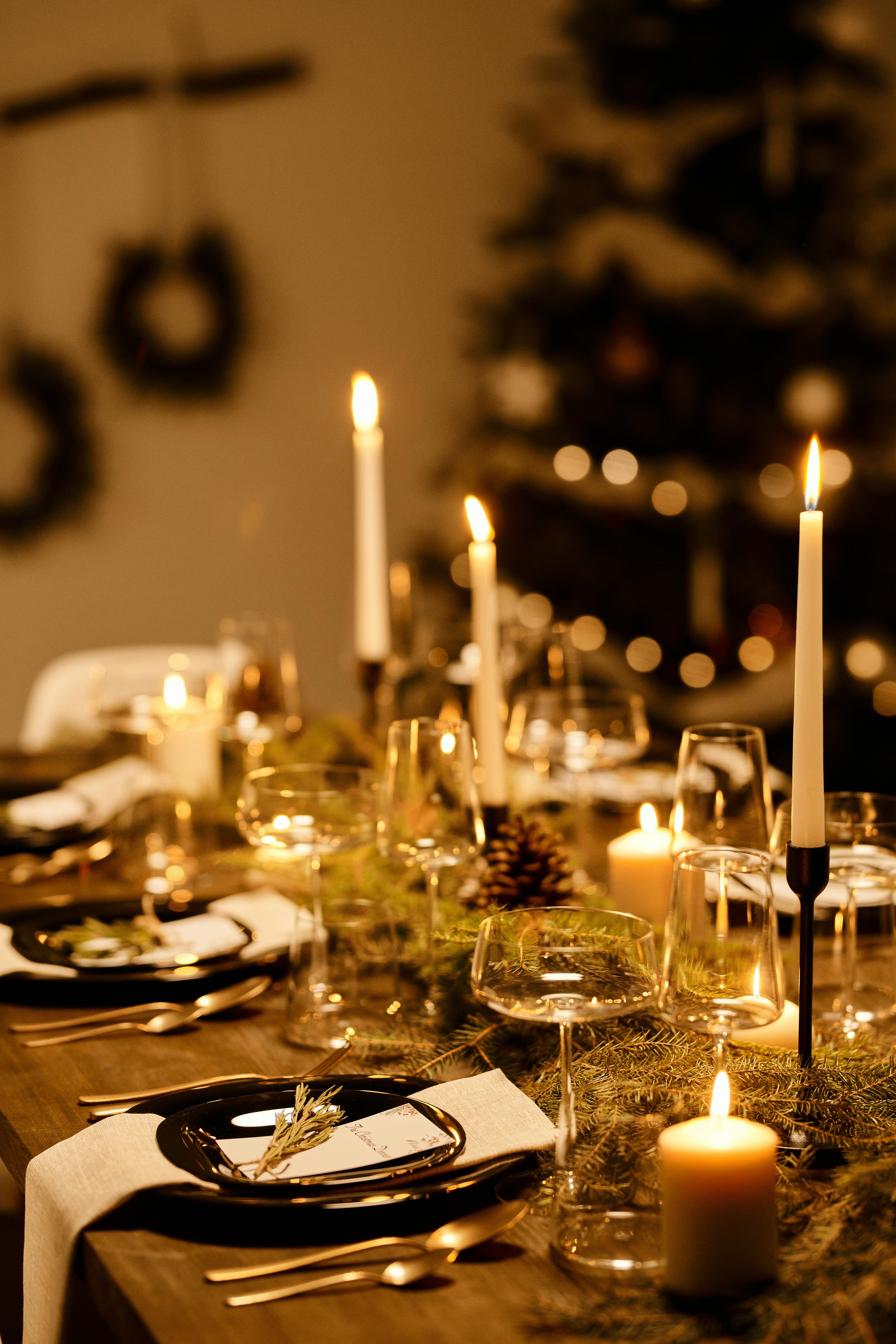 Velas en Navidad. Foto: banco de imágenes Pexels.