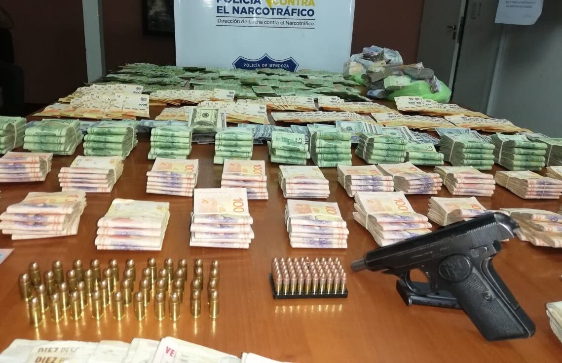 Además encontraron una pistola calibre 32, 44 cartuchos del mismo calibre y 50 proyectiles calibre 22 completaron el secuestro.