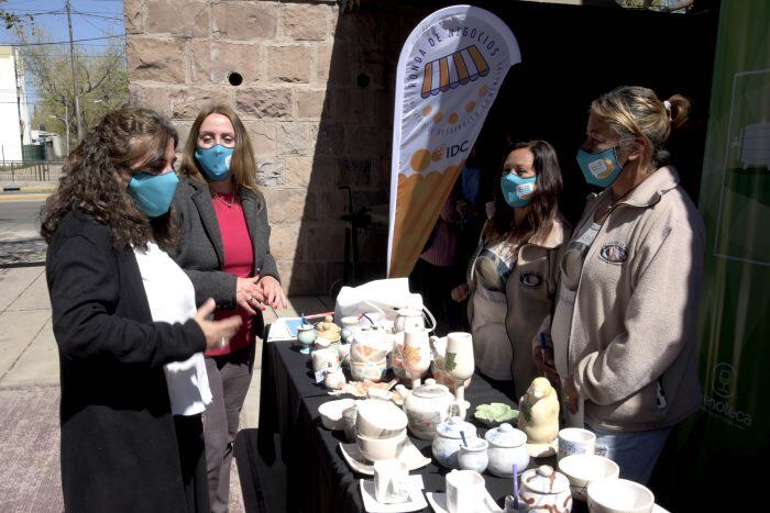 Convocarán a comercios y empresas de restaurantes y hotelería y contemplará los rubros de alimentos, bebidas, bazar, blanco y ropa de trabajo entre otros, para una próxima ronda de negocios. 