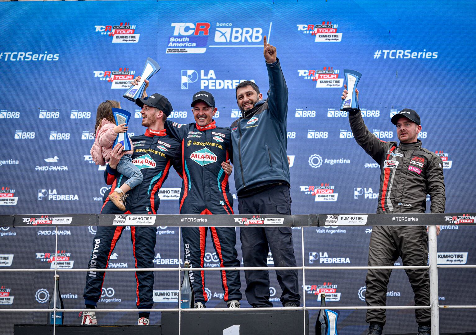 Bernardo Llaver fue segundo en la final del sábado para el TCR South America