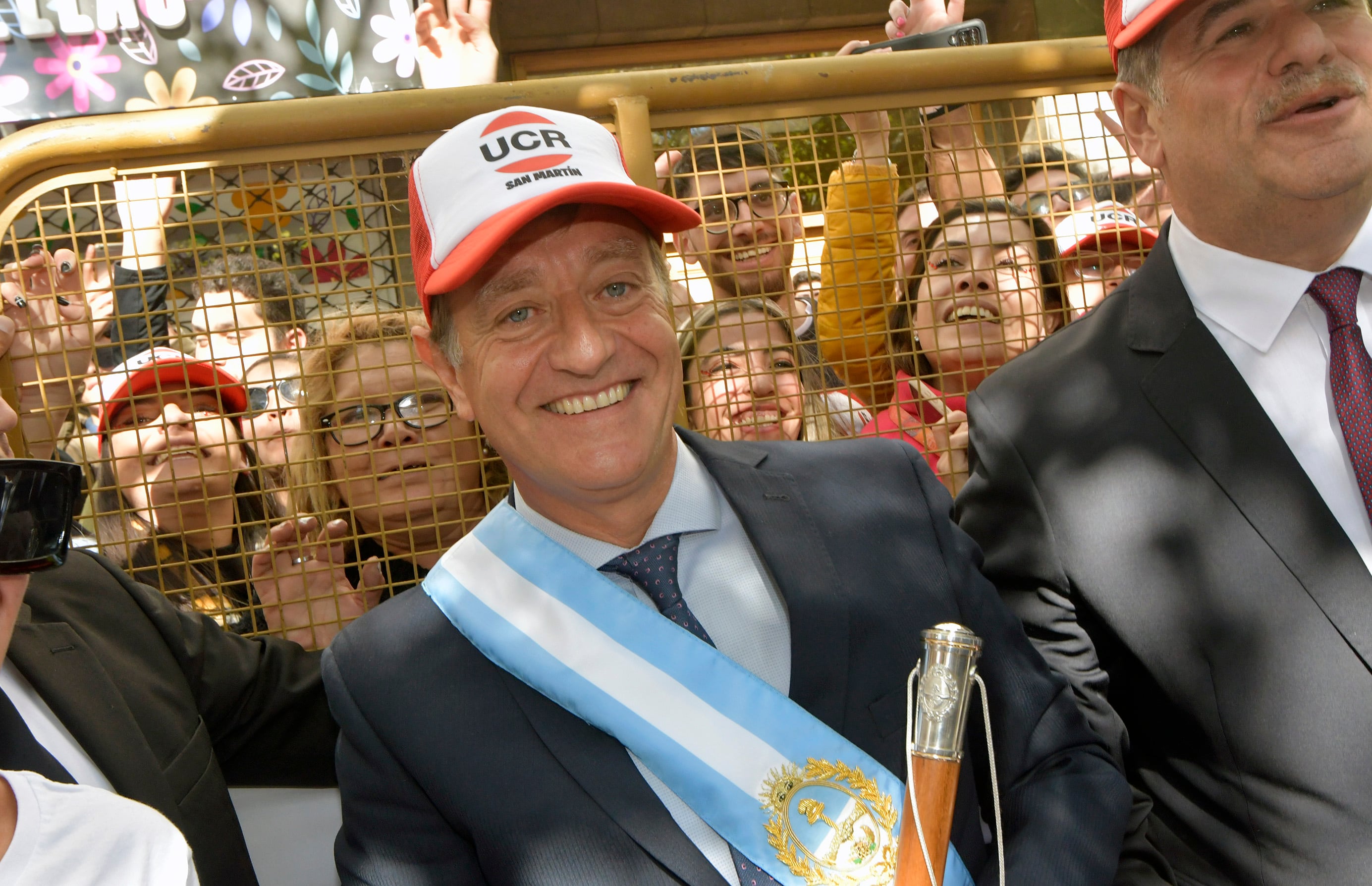 
La Legislatura de Mendoza recibió al gobernador Rodolfo Suárez, quien brindó este domingo 1 de mayo su tercer discurso de apertura de sesiones ordinarias, en la Legislatura Provincial


Fotoo:  Orlando Pelichotti / Los Andes