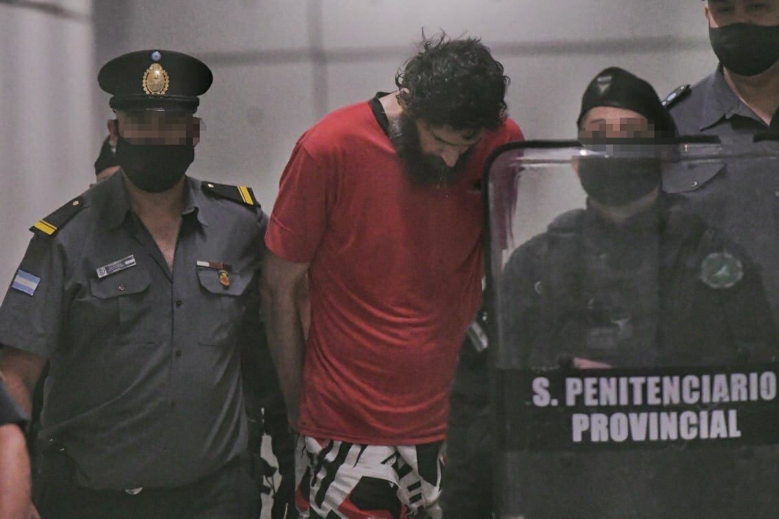 A un año de la condena por asesinar a su madre y a su tía, Pereg sigue en un hospital, casi no come y no se baña. Foto: Prensa Poder Judicial de Mendoza.