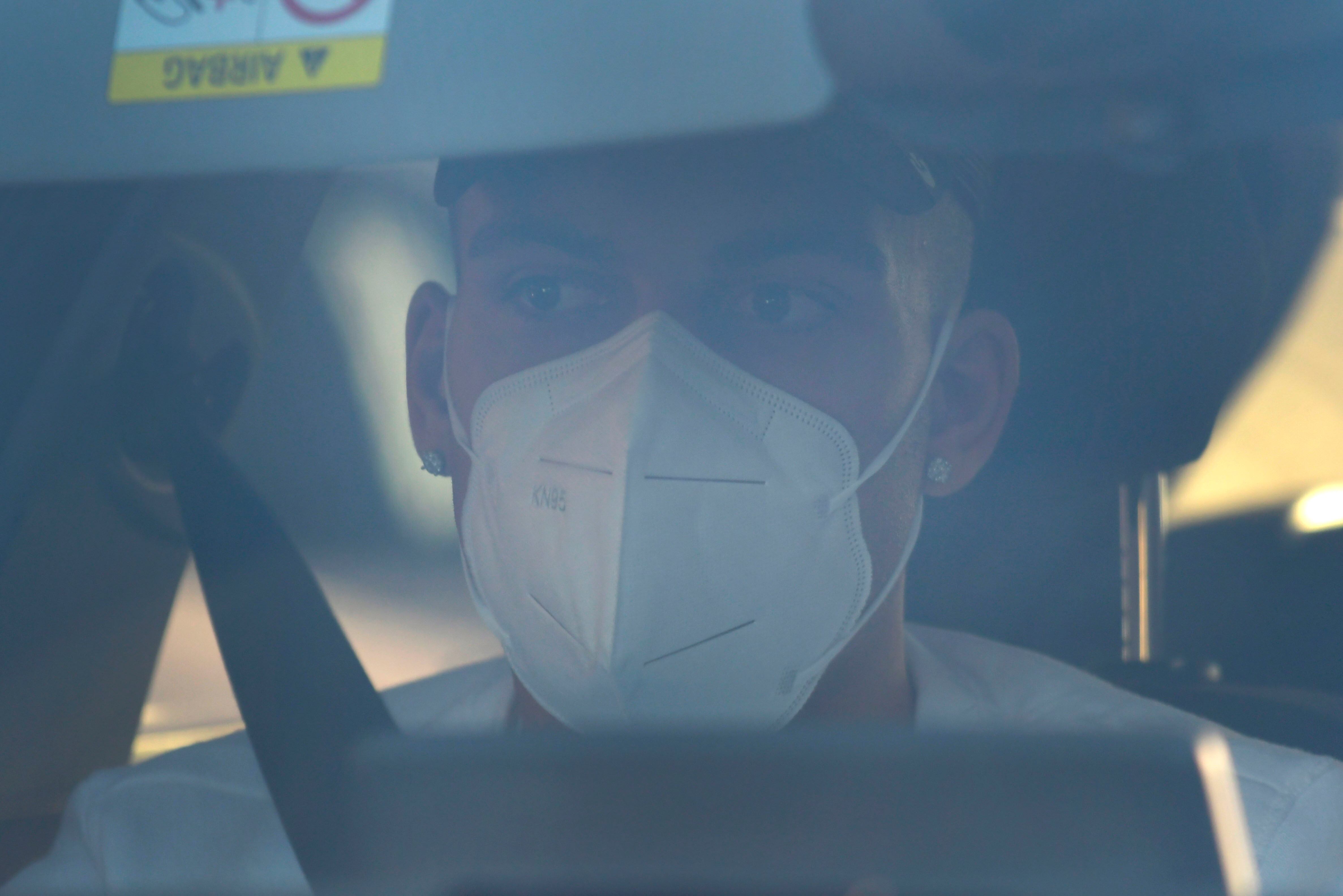 El delantero de la Selección Argentina, Lautaro Martínez, estuvo en el Hospital Notti. Foto: Orlando Pelichotti / Los Andes