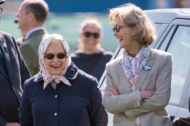 Isabel II y lady 'Penny' en 2018